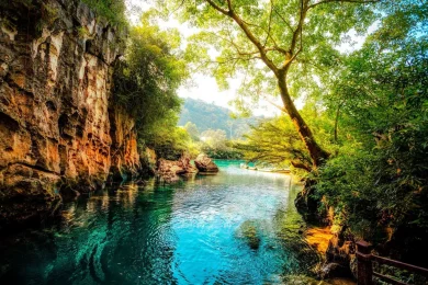 thung lũng sinh tồn – hang thủy cung