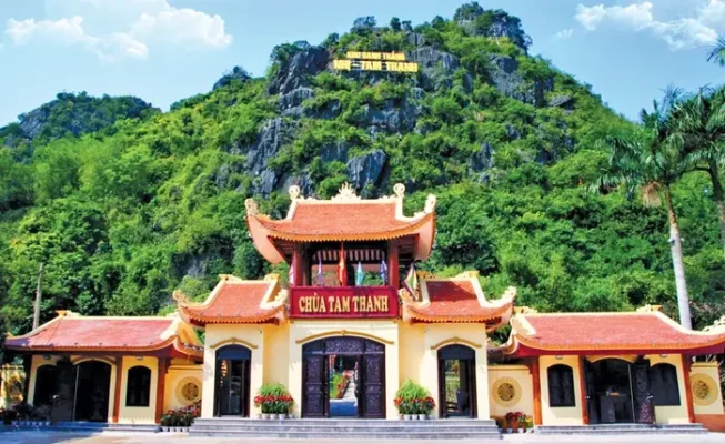 Chùa – Động Tam Thanh
