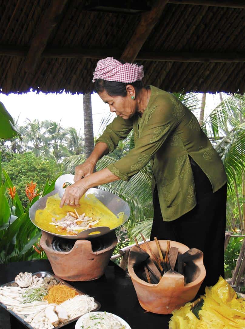 Bánh xèo miền Tây "THƠM NGON"- Đặc sản dân dã vùng sông nước