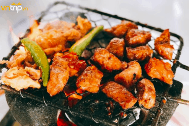 Đứng ngồi không yên" món bò nướng lạc cảnh Nha Trang - Vntrip.vn