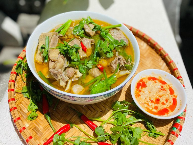 Cách làm vịt nấu chao kiểu miền Tây để ăn với cơm cực ngon, làm lẩu cũng  rất hợp