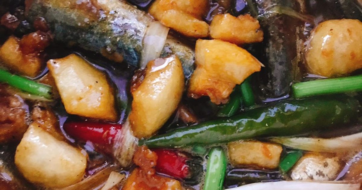 Cá nục kho tóp mỡ