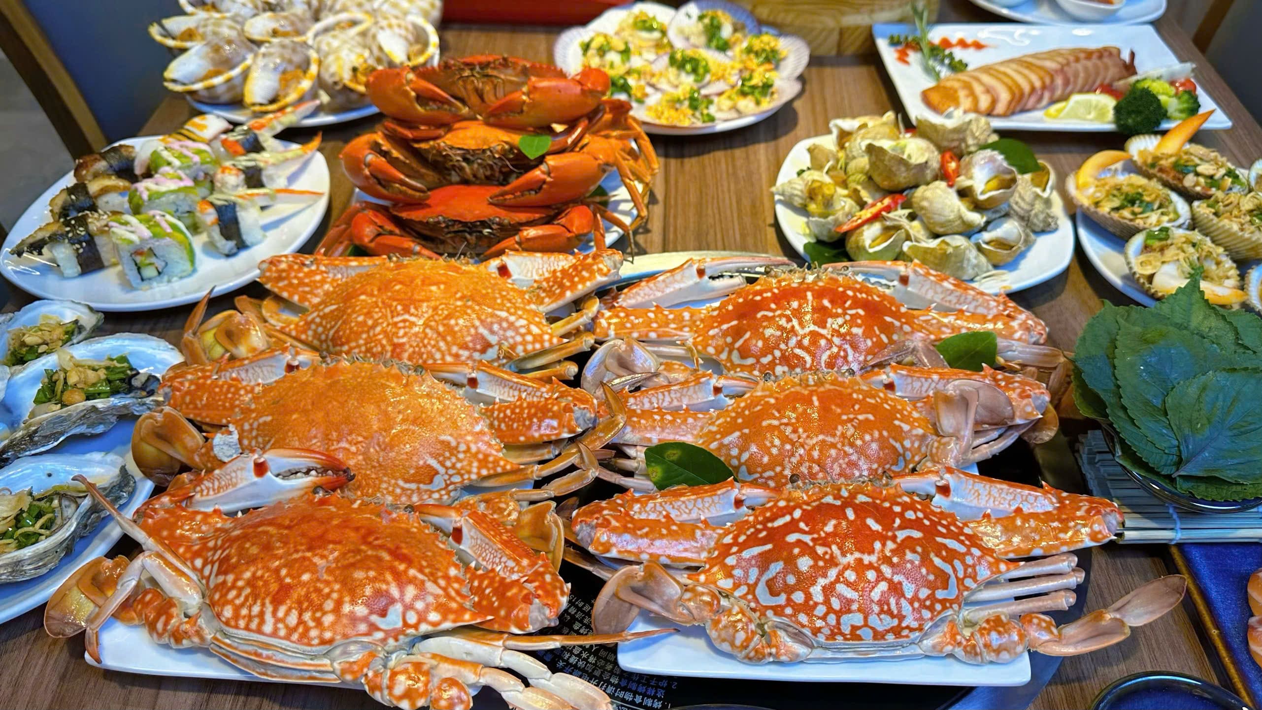 Du lịch Nha Trang: Vì sao Buffet Poseidon là điểm đến không thể bỏ lỡ?