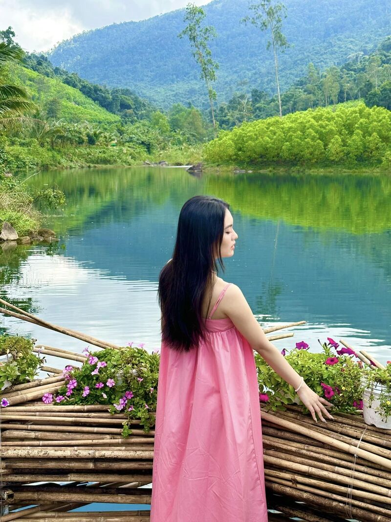 Suối Chí Quảng Ngãi - Điểm tránh nắng thư giãn cuối tuần nổi tiếng