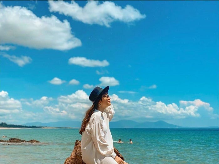 Vũng Chùa Đảo Yến - Điểm đến tâm linh hấp dẫn du khách