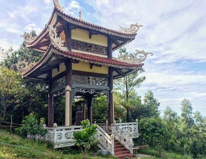 Vũng Chùa Đảo Yến - Điểm đến tâm linh hấp dẫn du khách