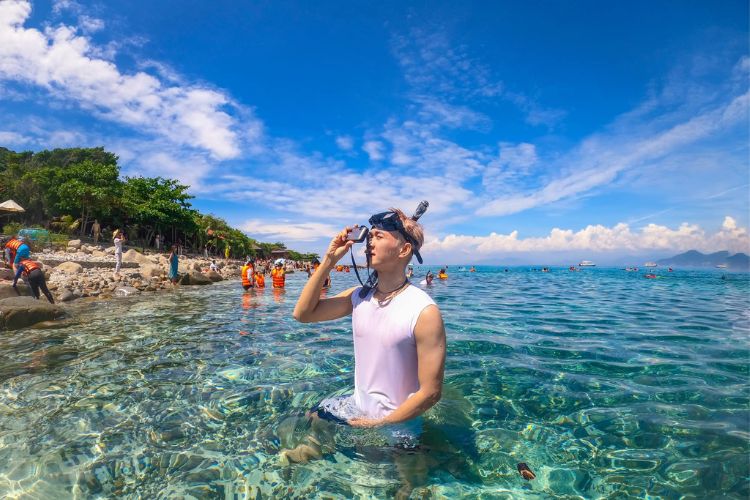 Tour Hòn Mun Mini Beach Làng Chài - Lặn Snorkeling Hòn Mun
