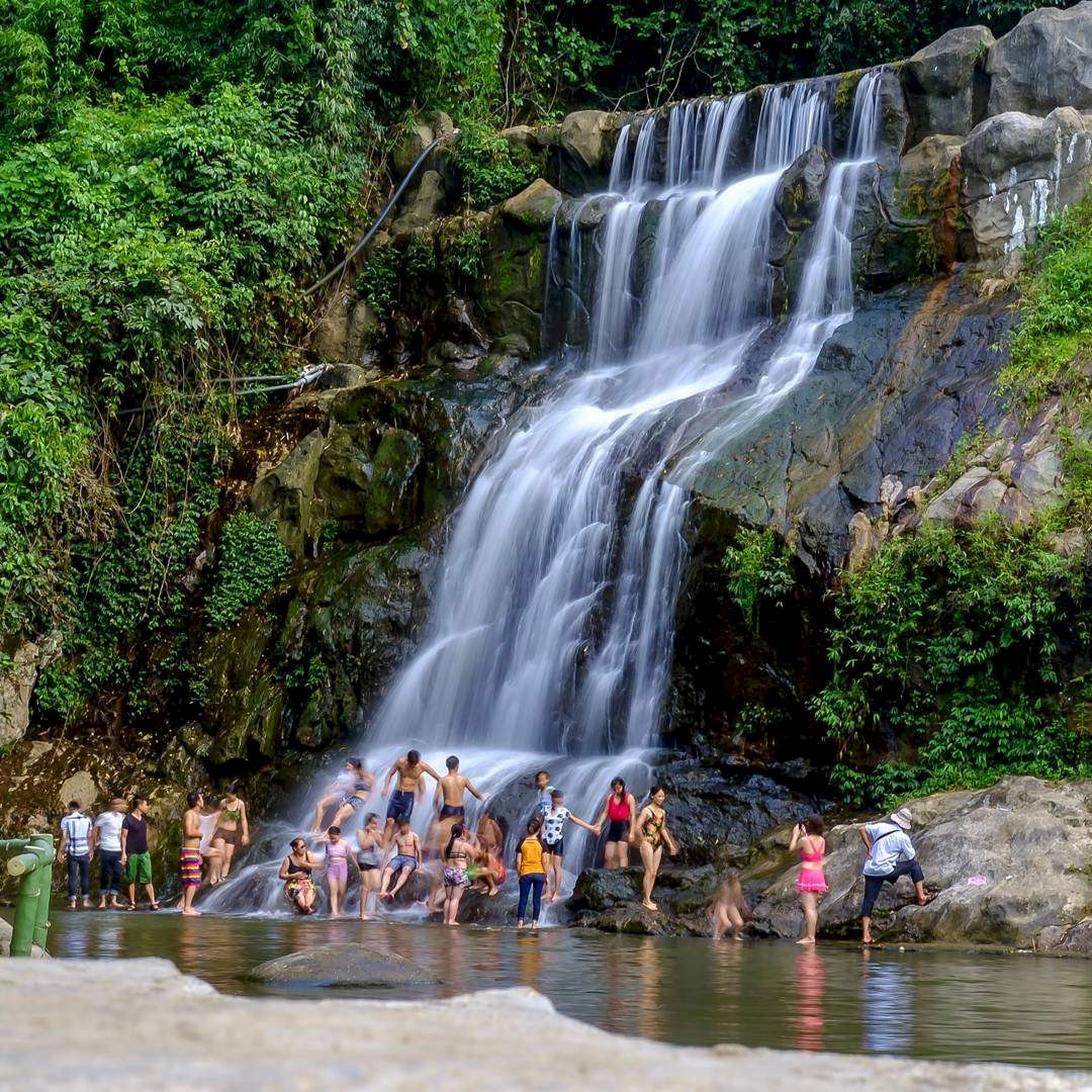 Khu du lịch sinh thái Ao Vua
